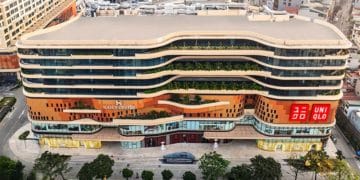 Cửa hàng UNIQLO Hanoi Centre tại TTTM Hanoi Centre Hà Nội chuẩn bị khai trương ngày 27/3 - 1