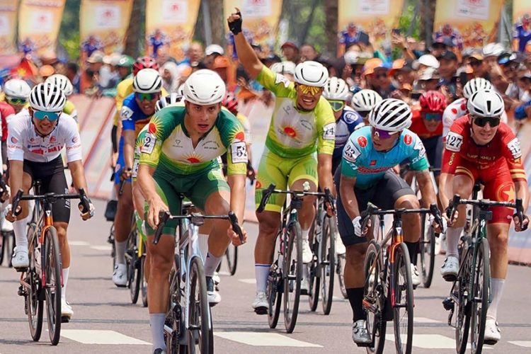 Áo vàng Yarash vẫn “Bất biến”, Clement Em chiến thắng tại chặng 13 Cúp HTV – Tôn Đông Á 2026 - 2