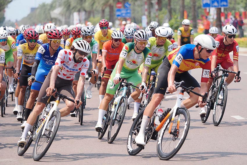 Áo vàng Yarash vẫn “Bất biến”, Clement Em chiến thắng tại chặng 13 Cúp HTV – Tôn Đông Á 2026 - 3