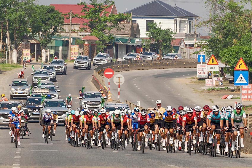 Đặng Thành Được giành áo chấm đỏ, Marchuk Dzianis khẳng định sức mạnh áo vàng chặng 7 HTV – Tôn Đông Á 2026 - 7