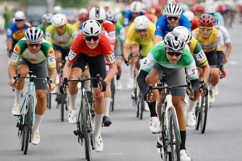 Cuộc Hoán Ngôi Ngoạn Mục: Nguyễn Văn Bình “Xé” Áo Cam, Trần Tuấn Kiệt Tỏa Sáng tại chặng 2 Cúp HTV – TDA 2026 - 7