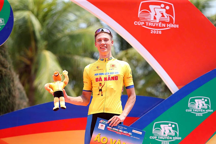 Cuộc “Xé” áo tổng lực Vàng,  Đỏ, Cam, Trắng và Đồng đội sau chặng 10 Cúp HTV – Tôn Đông Á - 4