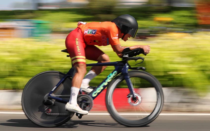 Cúp Truyền hình HTV 2026: Sergei Kulikov thắng chặng cá nhân tính giờ, Yarash bảo vệ thành công Áo vàng - 3