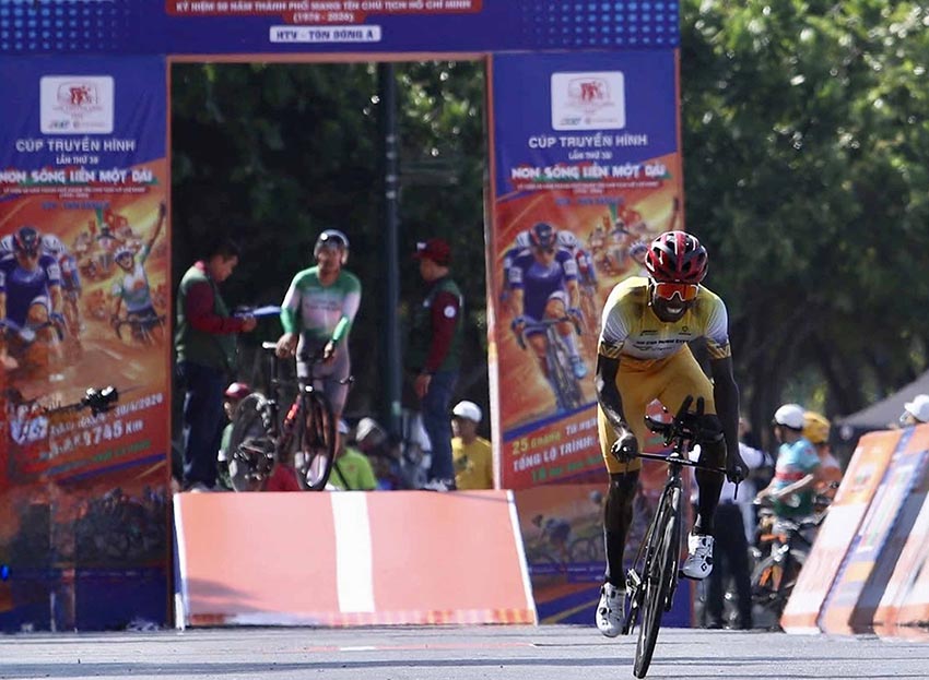 Cúp Truyền hình HTV 2026: Sergei Kulikov thắng chặng cá nhân tính giờ, Yarash bảo vệ thành công Áo vàng - 7