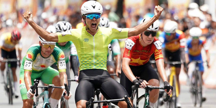 Đặng Thành Được lập cú đúp, TP.HCM Vinama tiến gần đến ngôi vương Cúp HTV – Tôn Đông Á 2026 - 1