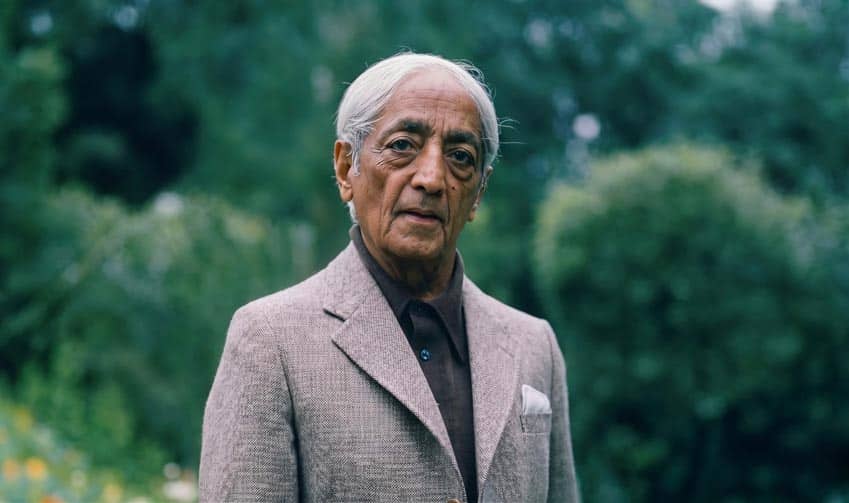 Bìa sách “Để không còn xung đột” của Krishnamurti với thiết kế tối giản, gợi chủ đề triết học và hòa bình nội tại - 2