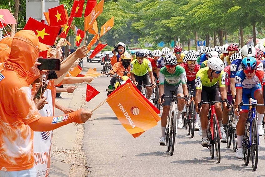 Ê kíp TPHCM thống trị thế trận, bảo vệ thành công Áo vàng Cúp HTV – Tôn Đông Á 2026 - 3