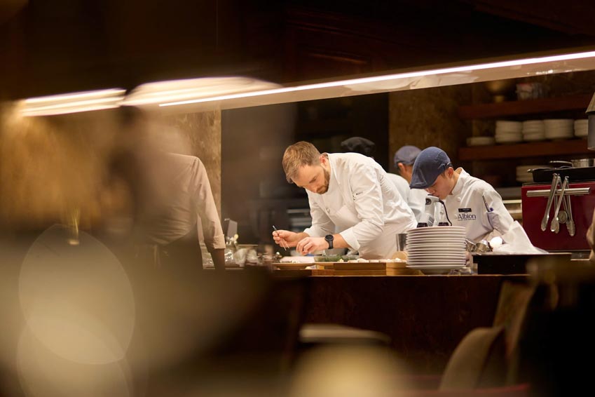 Hôtel des Arts Saigon làm mới trải nghiệm lưu trú bằng nghệ thuật và ẩm thực - 3