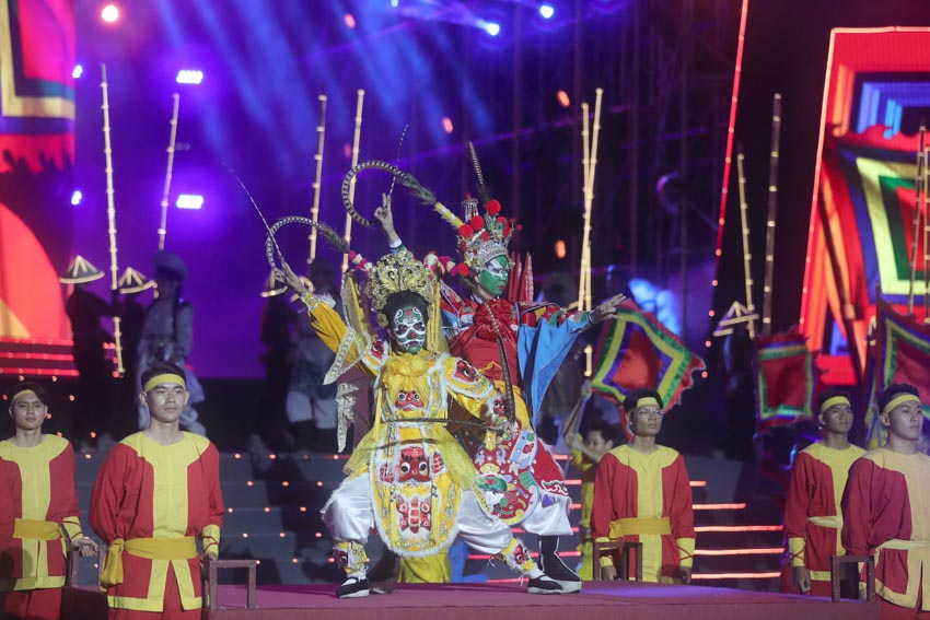 Khai mạc Đại hội TDTT TP.HCM 2026 Ấn tượng không gian mở, quy mô diễu hành kỷ lục - 10