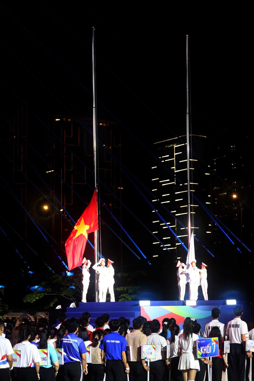 Khai mạc Đại hội TDTT TP.HCM 2026 Ấn tượng không gian mở, quy mô diễu hành kỷ lục - 4
