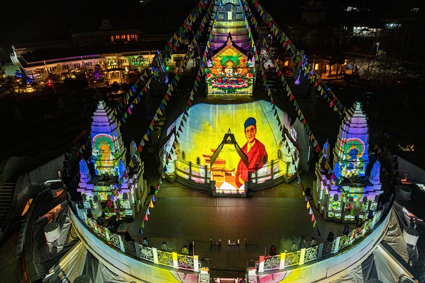 Cuộn thư pháp Đại Bi Quan Âm dài 200m được biên chép bằng chữ Tạng tại Bảo tháp Mandala Tây Thiên - 4