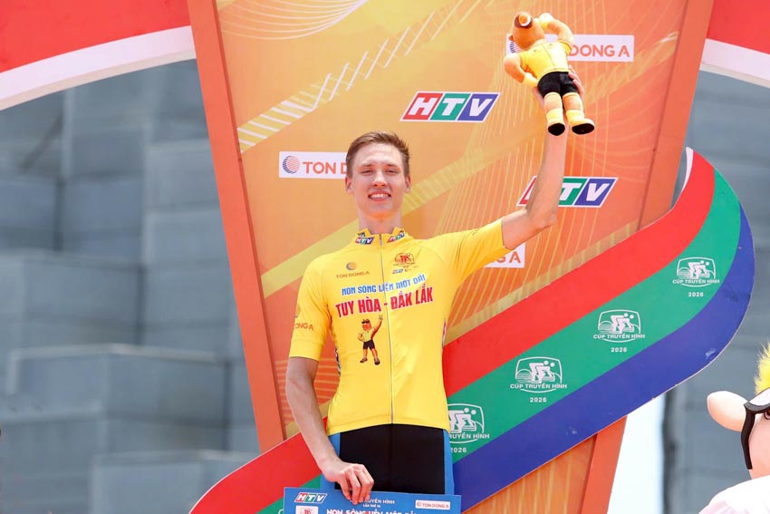 Marchuk Dzianis thắng chặng 14, chờ biến số tại Đèo Cả - Cúp HTV – Tôn Đông Á - 4