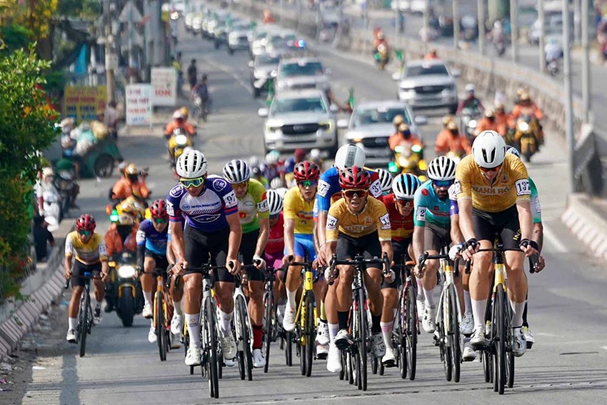 Nỗ lực đơn độc của Nguyễn Tấn Hoài bất thành, Patrick Patterson thắng nghẹt thở tại Mỹ Tho - 3