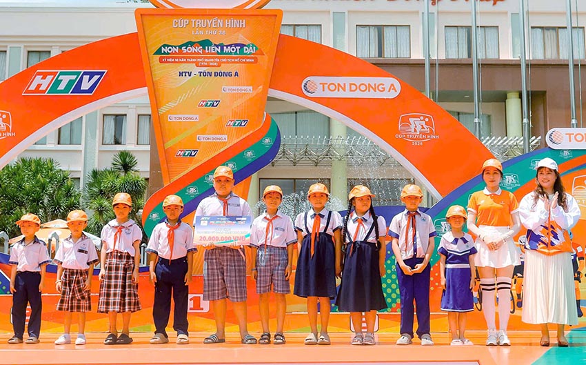 Nỗ lực đơn độc của Nguyễn Tấn Hoài bất thành, Patrick Patterson thắng nghẹt thở tại Mỹ Tho - 6