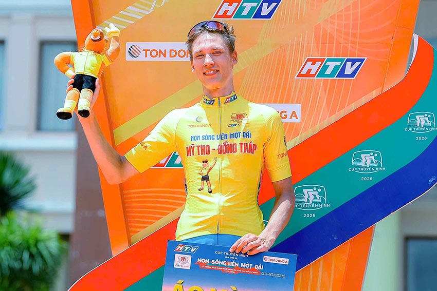 Nỗ lực đơn độc của Nguyễn Tấn Hoài bất thành, Patrick Patterson thắng nghẹt thở tại Mỹ Tho - 7