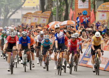 Patterson và Marchuk Dzianis đồng loạt "xé" áo tại chặng 3 Cúp HTV – Tôn Đông Á 2026 - 1