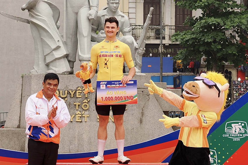 Patterson và Marchuk Dzianis đồng loạt "xé" áo tại chặng 3 Cúp HTV – Tôn Đông Á 2026 - 6