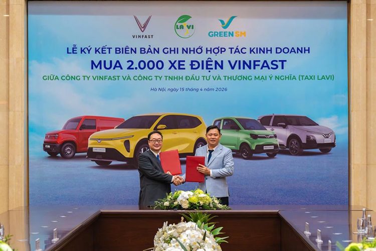 Đội xe taxi điện VinFast của Taxi Lavi trong hệ sinh thái vận tải xanh GSM tại Việt Nam