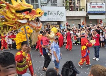 Tết Nguyên Tiêu ở Chợ Lớn và bài toán đầu tư cho lễ hội, công nghiệp văn hóa - 5
