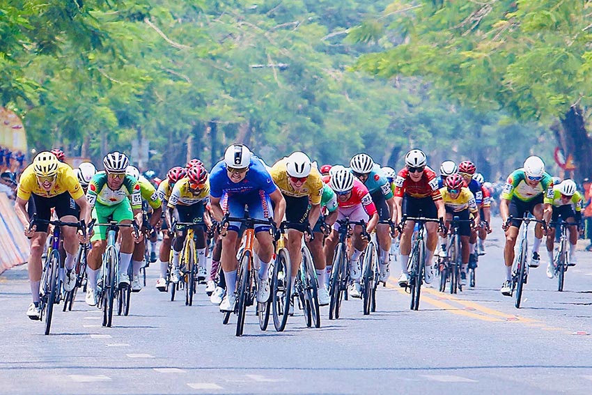 Võ Thành An độc hành quả cảm, Patrick Petterson lên ngôi chặng 8 HTV – Tôn Đông Á 2026 - 1