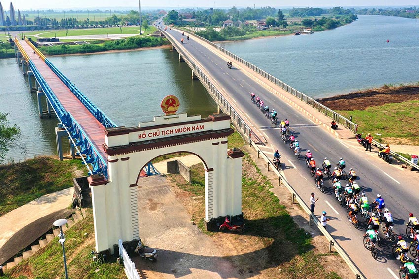 Võ Thành An độc hành quả cảm, Patrick Petterson lên ngôi chặng 8 HTV – Tôn Đông Á 2026 - 4