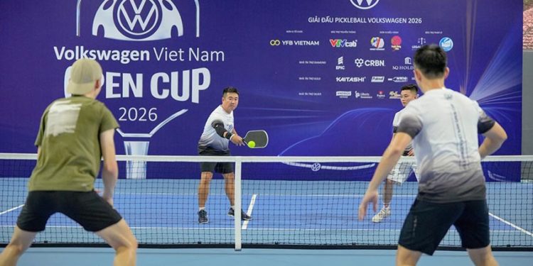 Giải đấu pickleball Volkswagen Viet Nam Open Cup 2026 với đông đảo vận động viên thi đấu và khu trưng bày xe Volkswagen - 2