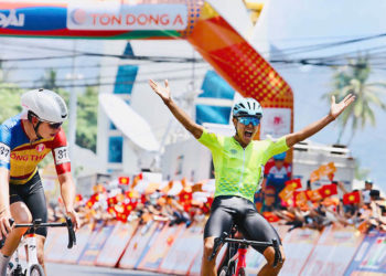 Xuân Lộc "xé" áo chấm đỏ và cuộc chiến "sống còn" tại đèo Khánh Lê Cúp HTV – Tôn Đông Á - 1