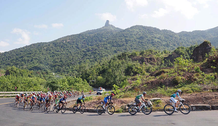 Xuân Lộc "xé" áo chấm đỏ và cuộc chiến "sống còn" tại đèo Khánh Lê Cúp HTV – Tôn Đông Á - 4