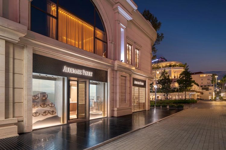Không gian boutique mới của Audemars Piguet tại Union Square TP.HCM với thiết kế đương đại lấy cảm hứng từ vùng núi Jura Thụy Sĩ - 1