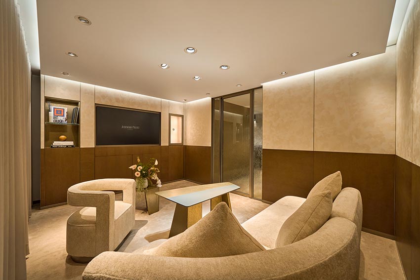 Không gian boutique mới của Audemars Piguet tại Union Square TP.HCM với thiết kế đương đại lấy cảm hứng từ vùng núi Jura Thụy Sĩ - 4