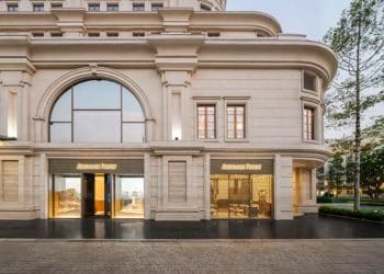 Không gian boutique Audemars Piguet mới tại Union Square TP.HCM với thiết kế lấy cảm hứng từ Le Brassus và Vallée de Joux - 2