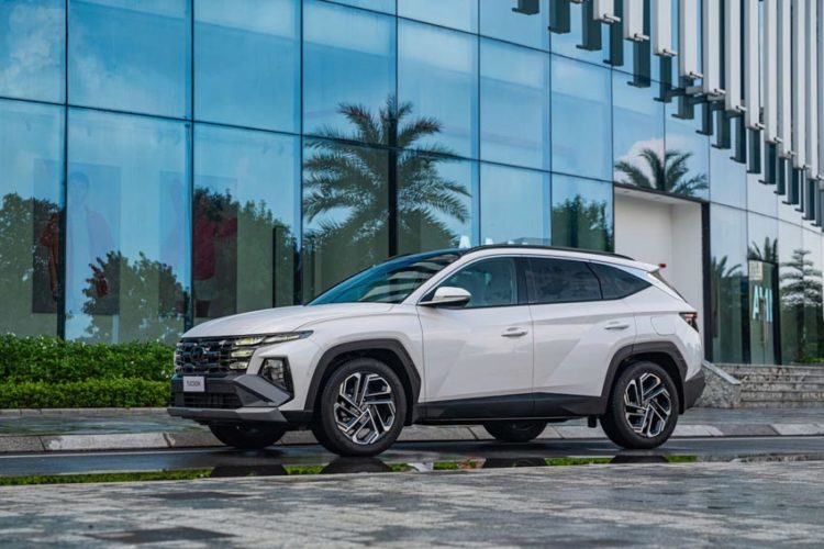 Hyundai Tucson tại showroom Hyundai Việt Nam tháng 4/2026.