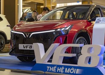 VinFast VF 8 thế hệ mới với thiết kế SUV điện hiện đại và nền tảng công nghệ SDV mới - 1