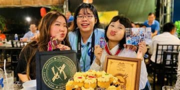 Ba thành viên Đội Saigon hội ngộ sau 10 năm kể từ Festival Nhiếp ảnh Quốc tế dành cho học sinh trung học năm 2016 - 1