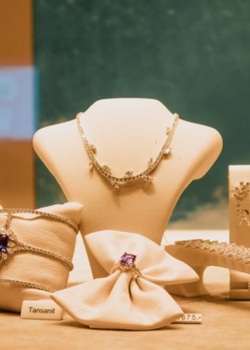 Kim cương Việt: cơn lạnh vạch trần một lời hứa