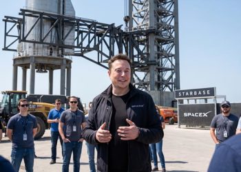 Elon Musk dung thuat toan 5 buoc de quan tri tinh gon tai nha may Starbase SpaceX