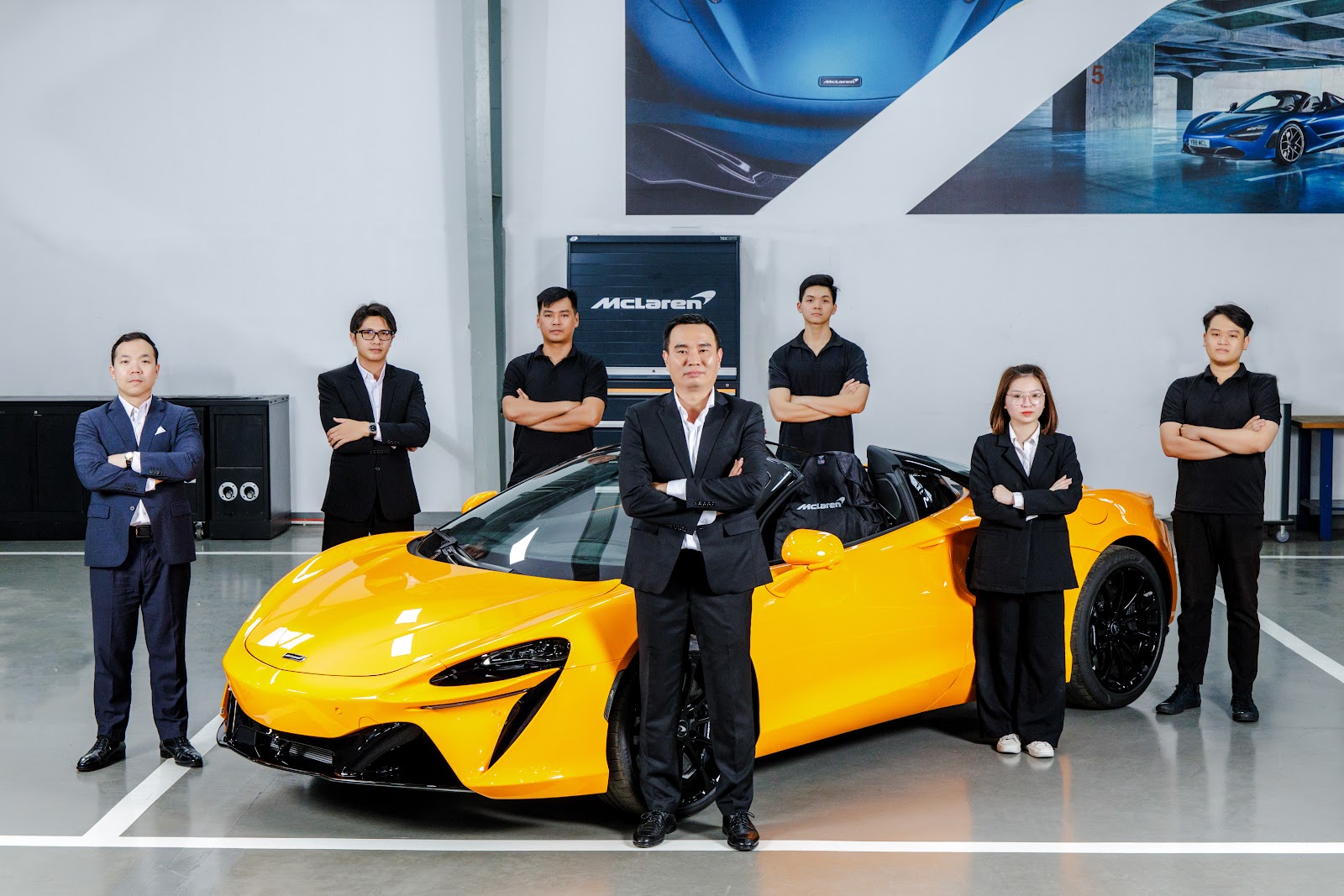 Đội ngũ kỹ thuật S&S Automotive Service Center