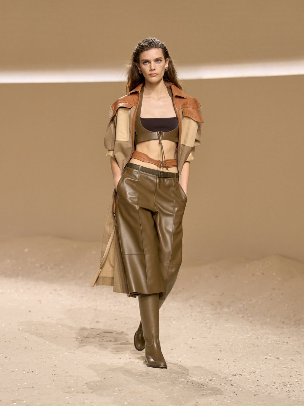 Thiết kế Hermès Free Rein