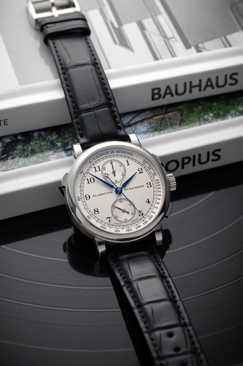 1815 Rattrapante — chronograph split-seconds với bố cục mặt số đối xứng dọc. (Nguồn ảnh: A. Lange & Söhne)