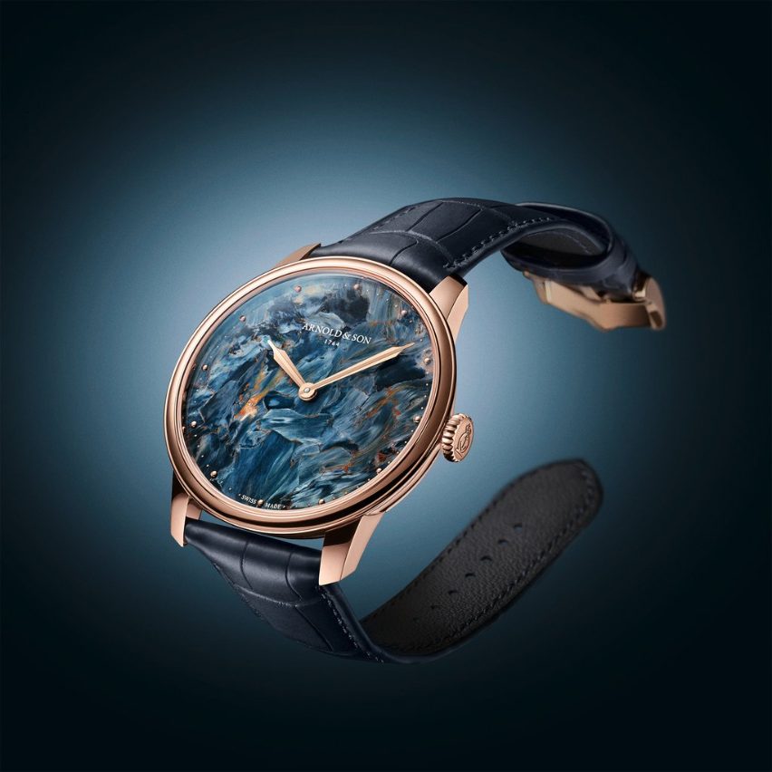Arnold and Son HM Red Gold mặt số pietersite