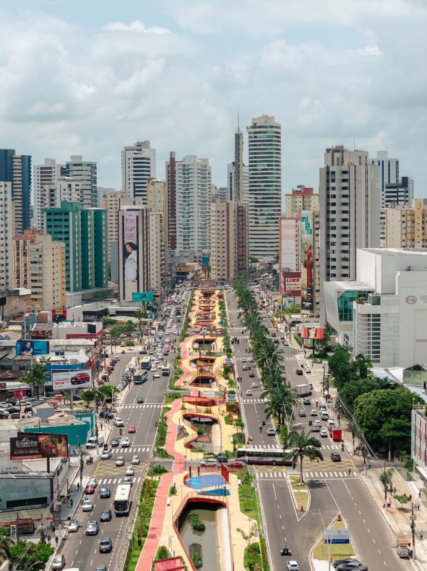 Cảnh quan kênh trong bối cảnh đô thị Belém
