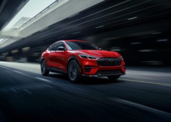 Ford Mustang Mach-E - mau xe thuan dien duy nhat cua khoi VAMA