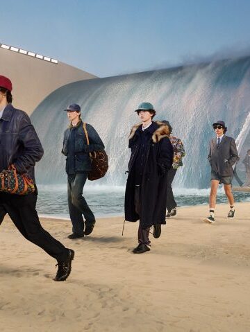 Louis Vuitton mua gì bằng con sóng 37 mét?