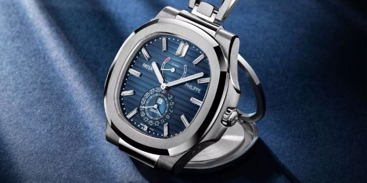Patek Philippe Nautilus phiên bản giới hạn 50 năm