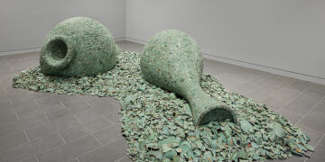 Celadon Landscape của Jean Shin tại Green-Wood Cemetery