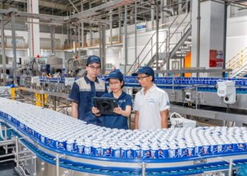 Dây chuyền sản xuất nhà máy Suntory PepsiCo tại Khu công nghiệp Hựu Thạnh