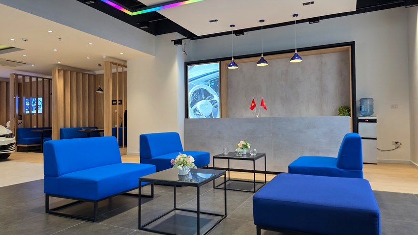 Khu lounge Volkswagen City Store Phạm Hùng